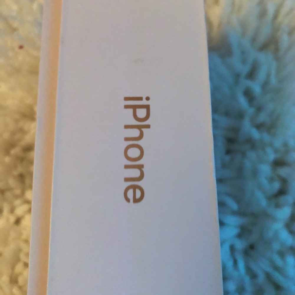 iPhone 8plus - Picture 2 of 6